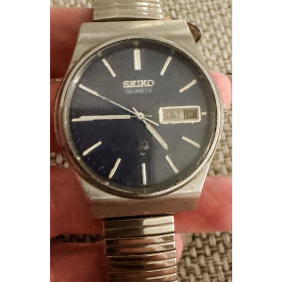 Seiko Accessories - Seiko SQ Seiko Quartz Vintage Day & Date Untested